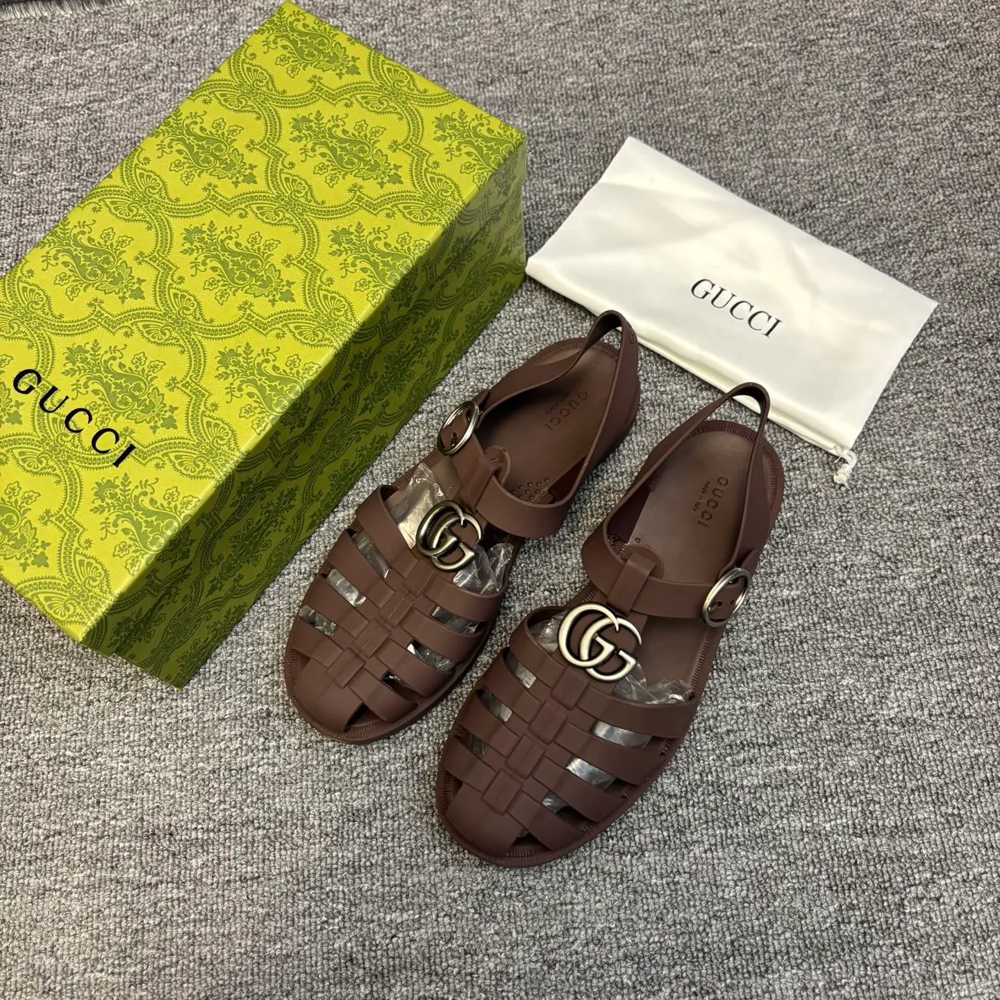 Men's shoes 260💰 [Gucci] Counter quality, top-quality original goods, real photos! Original TPU material, fine workmanship, comfortable; genuine 1:1 replica Size: 36 ~ 46